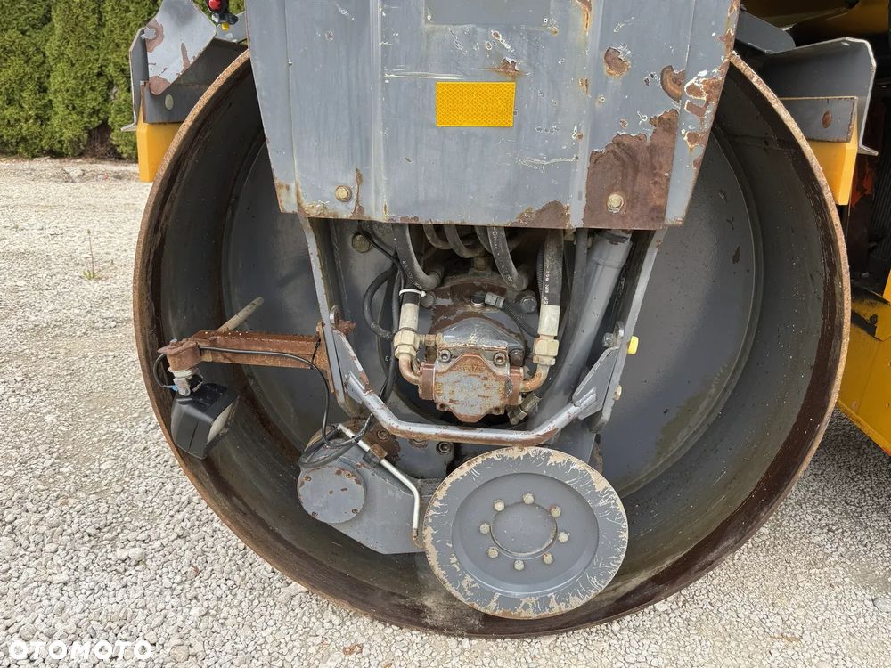 Hamm DV 8 SUPER 08V WALEC DROGOWY STALOWY / WIBRACJA OSCYLACJA / ROZSIEWACZ / ORYGINAŁ / PIĘKNY / SIEWNIK / ZRASZACZE / BOMAG DV HD 90 - 18