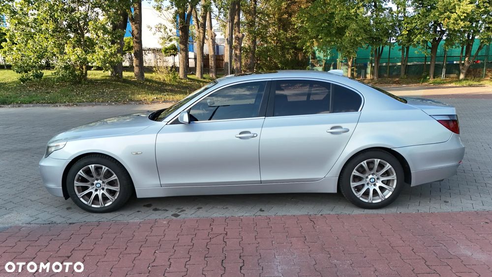 BMW 5 Series 2005 photo 3