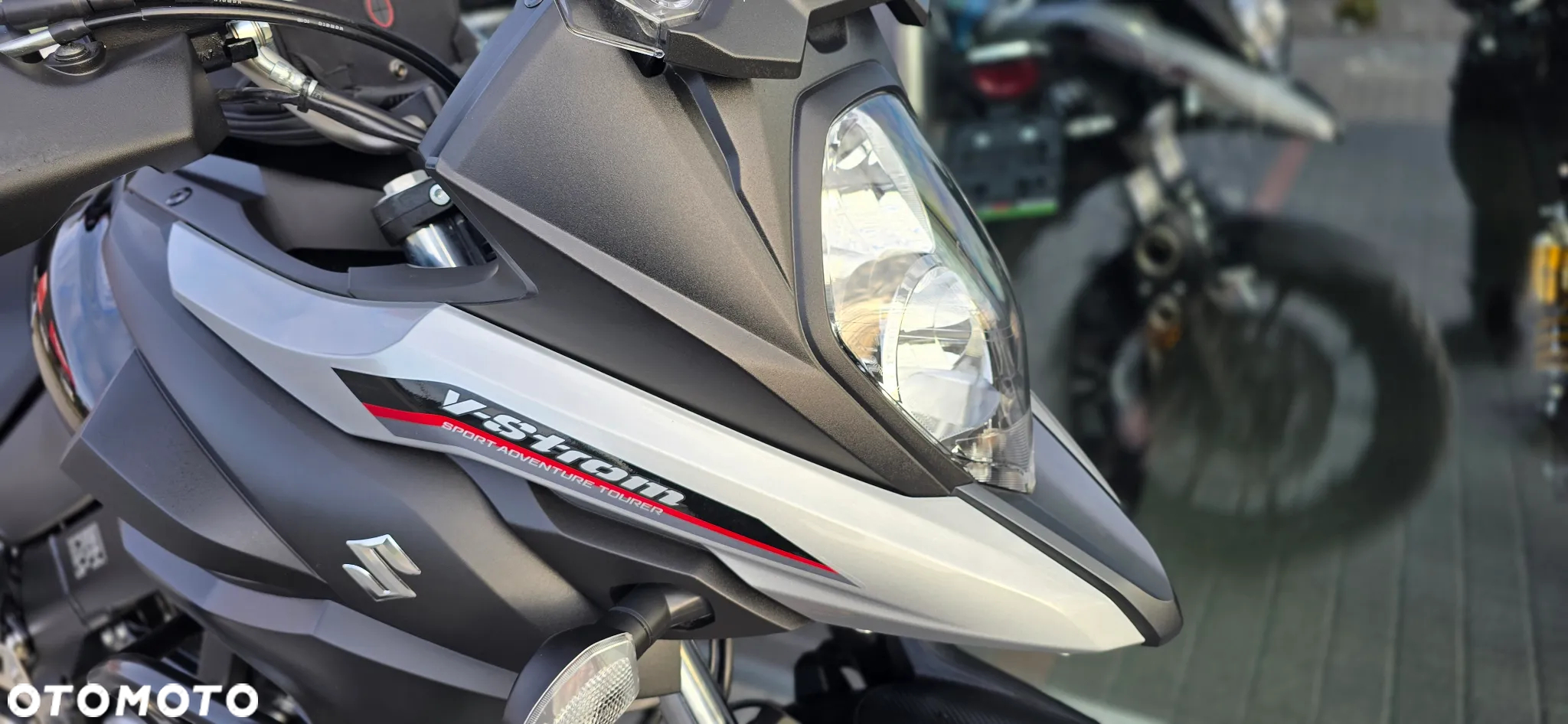 Suzuki DL - 12