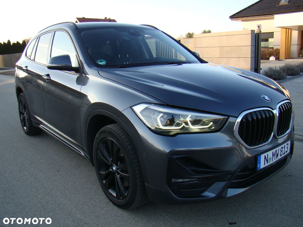 BMW X1 xDrive20d Sport Line - 5
