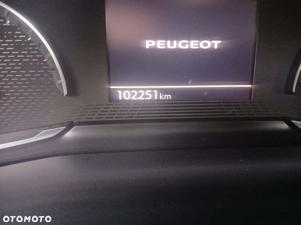 Peugeot 2008 - 16