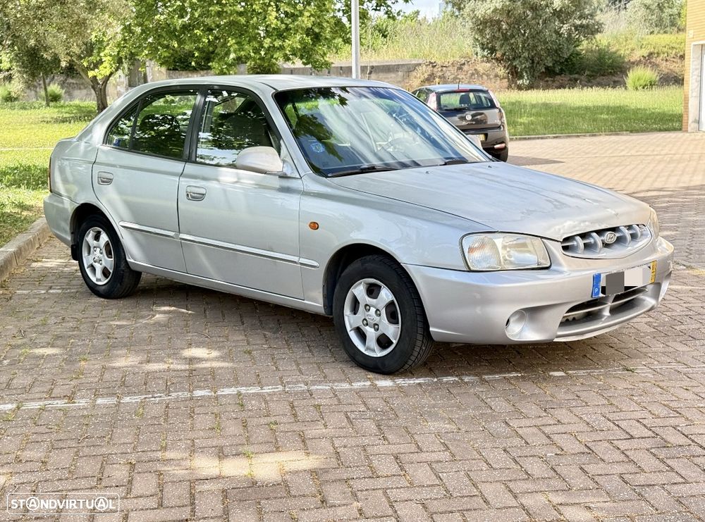 Hyundai Accent 1.3 GLS - 3