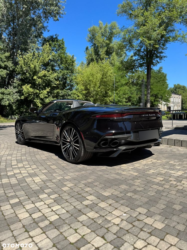 Aston Martin DBS Superleggera - 7