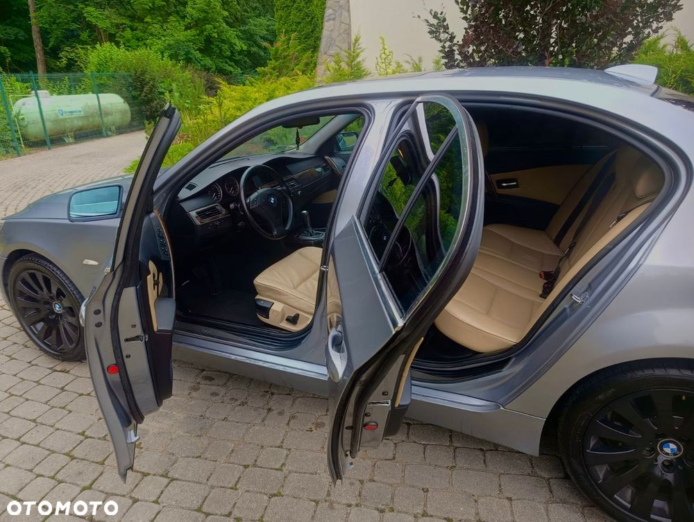 BMW Seria 5 ver-545i - 7