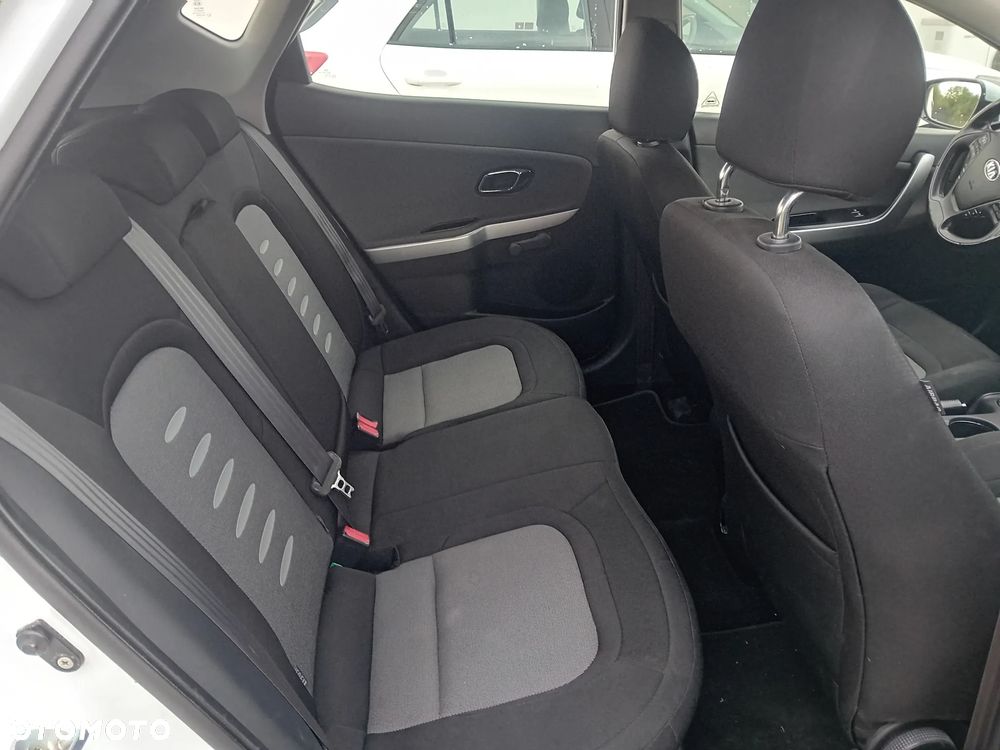 Kia Ceed 1.6 CRDi L - 8