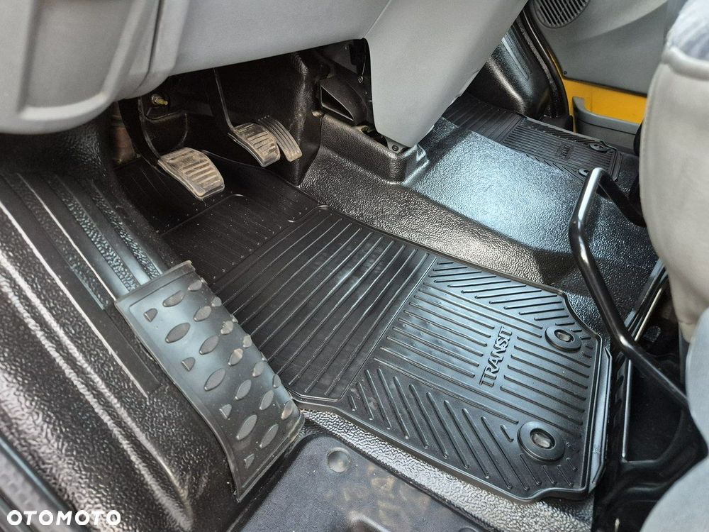 Ford Transit - 15