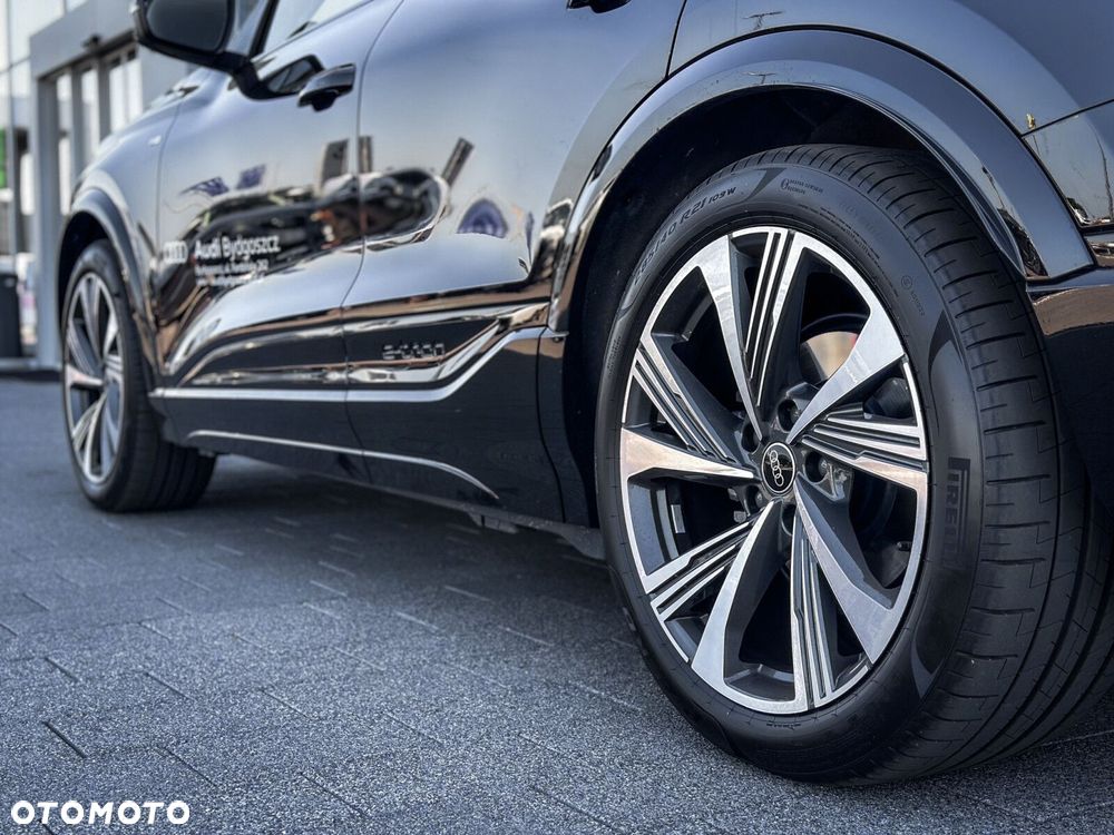 Audi Q6 e-tron - 10