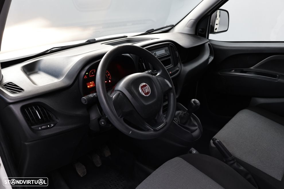 Fiat Doblo Dobló Cargo 1.3m-jet Easy 3l - 20
