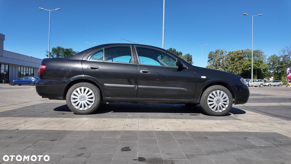 Nissan Almera 1.5 visia - 1