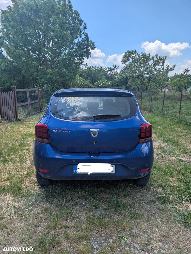 Dacia Sandero - 10