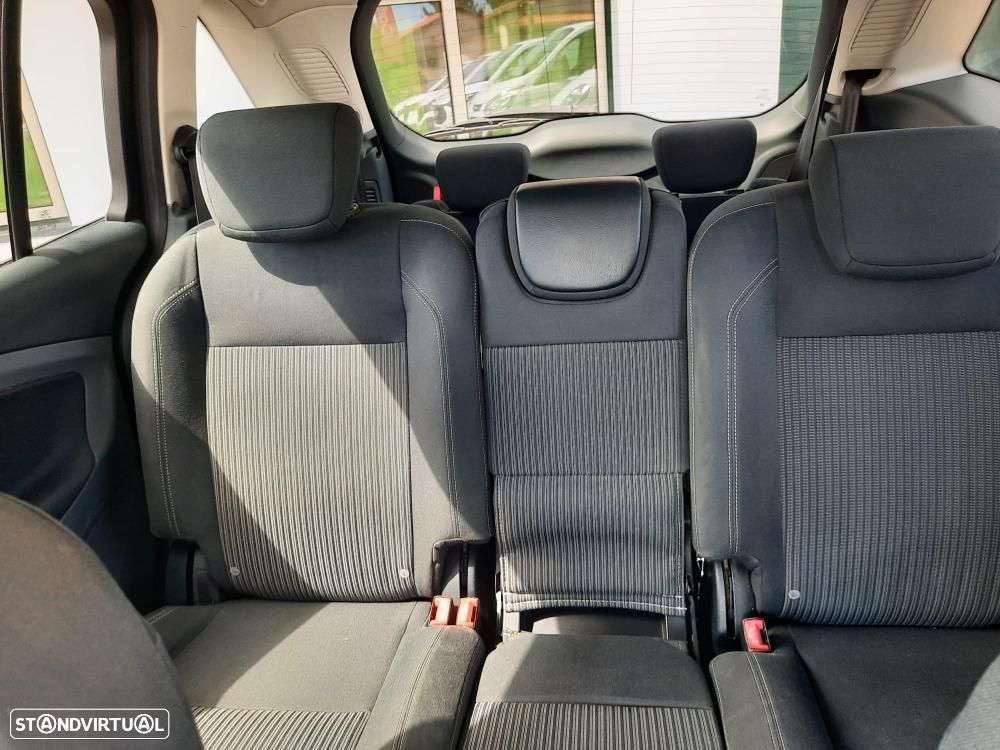 Ford C-Max 1.6 TDCi Titanium - 19