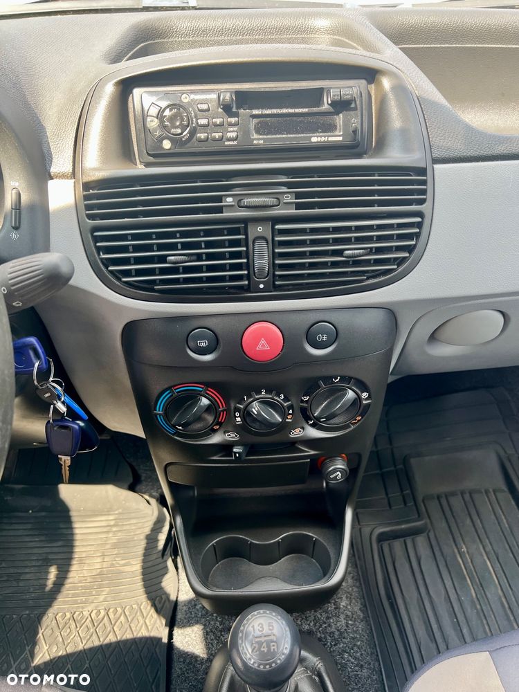 Fiat Punto - 14