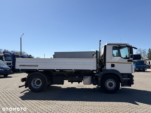 MAN TGM 18.250 WYWROTKA TRÓJSTRONNA - 4