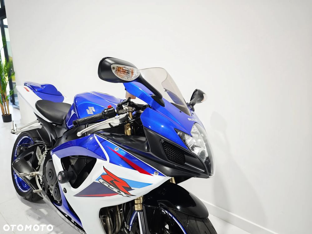 Suzuki GSX-R - 8