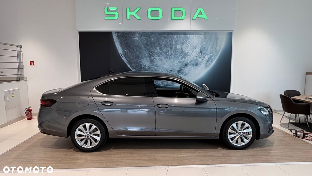 Skoda Superb 2.0 TDI SCR 4x4 Edition 130 DSG - 10