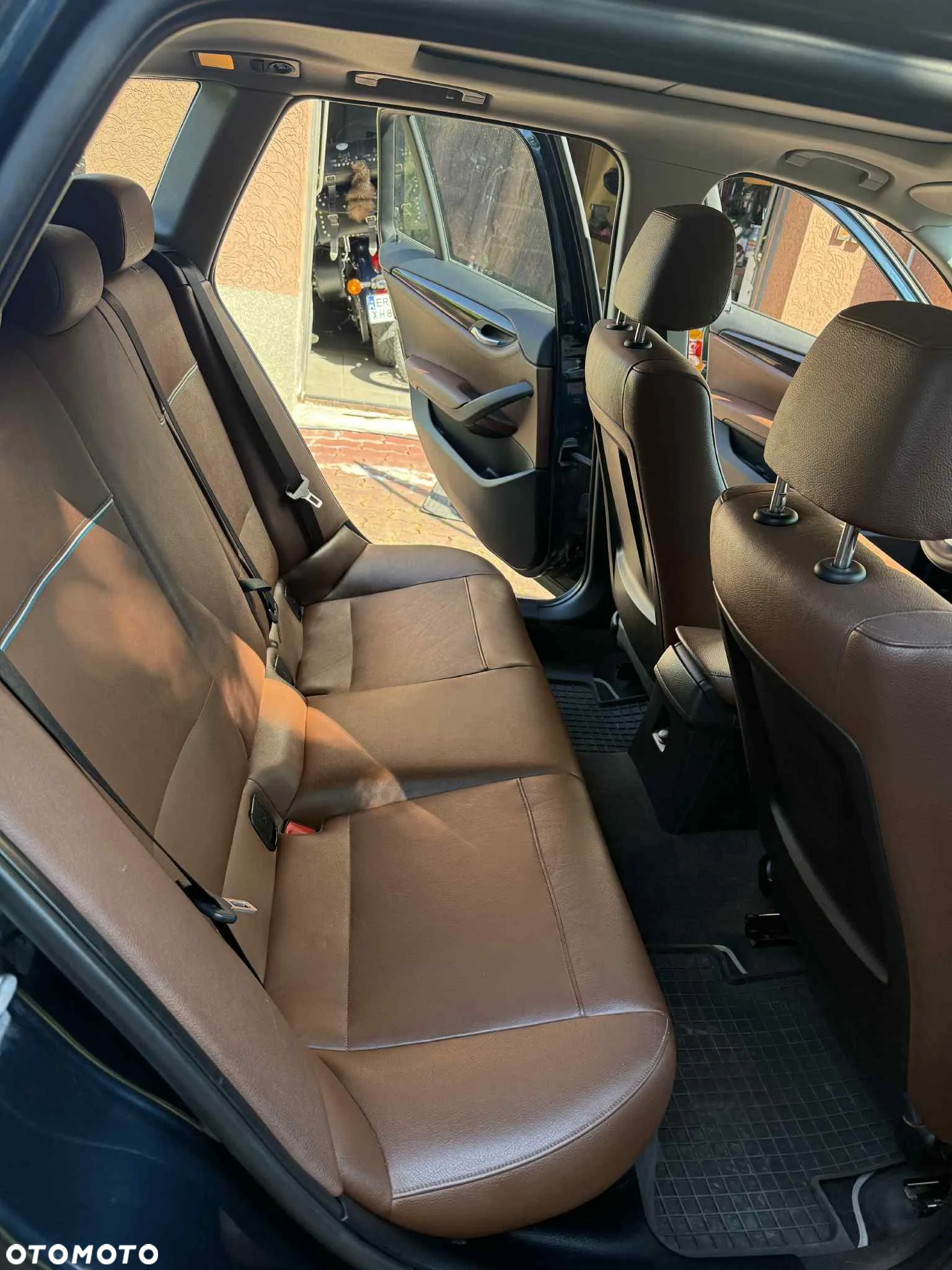 BMW X1 xDrive18d - 14