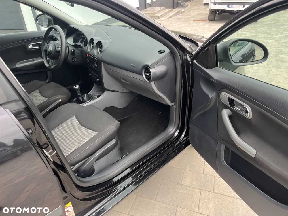 Seat Ibiza 1.4 16V Style - 21