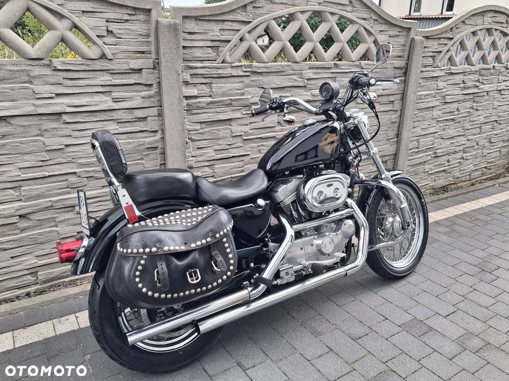 Harley-Davidson Sportster Custom 883C - 2