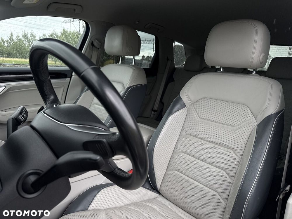 Volkswagen Touareg 3.0 V6 TDI SCR 4Mot - 14