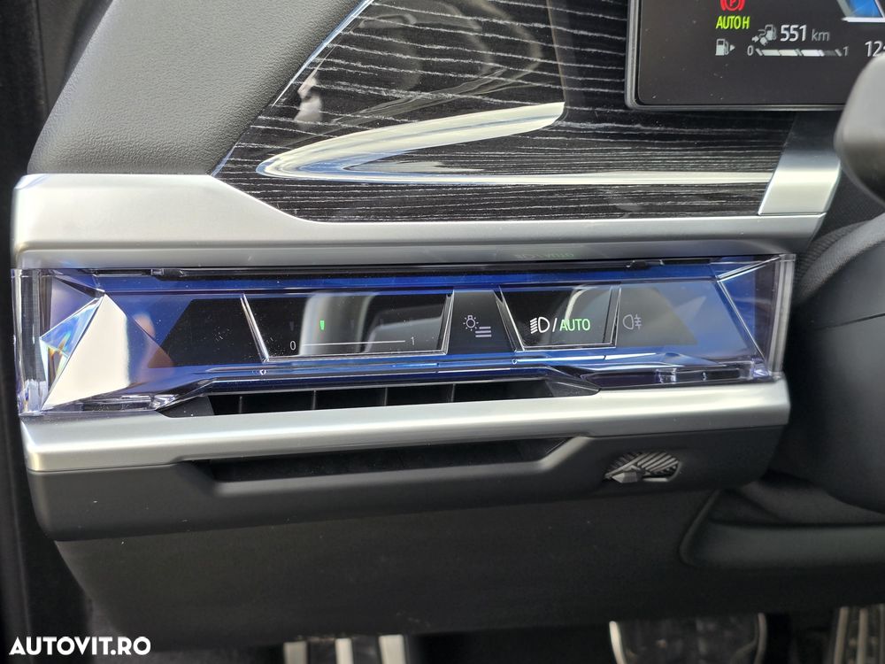 BMW Seria 7 750e xDrive AT PHEV - 12