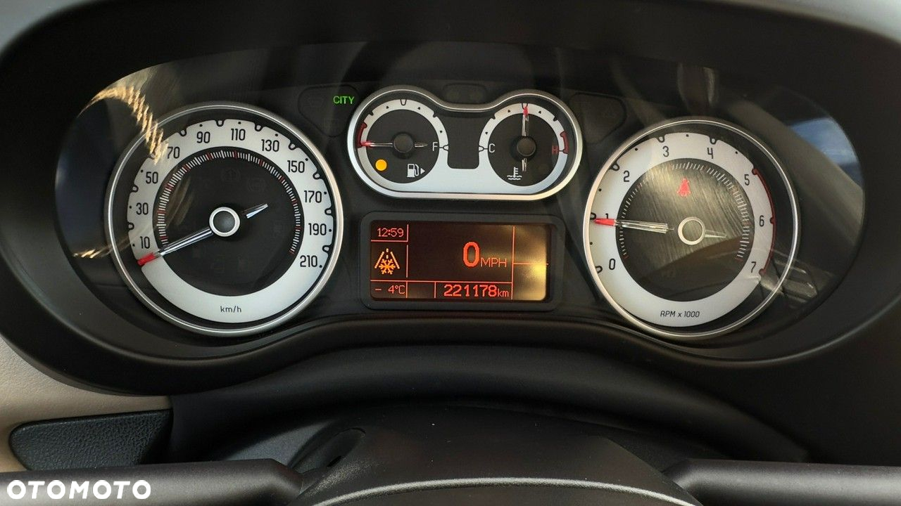 Fiat 500L - 21