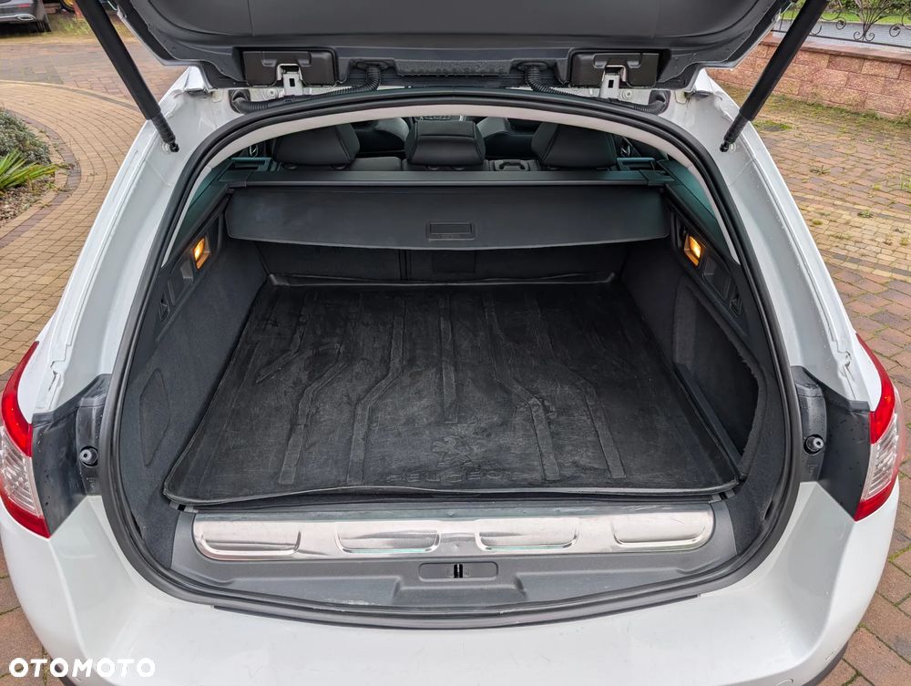 Peugeot 508 RXH 2.0 HDi HYbrid4 - 33