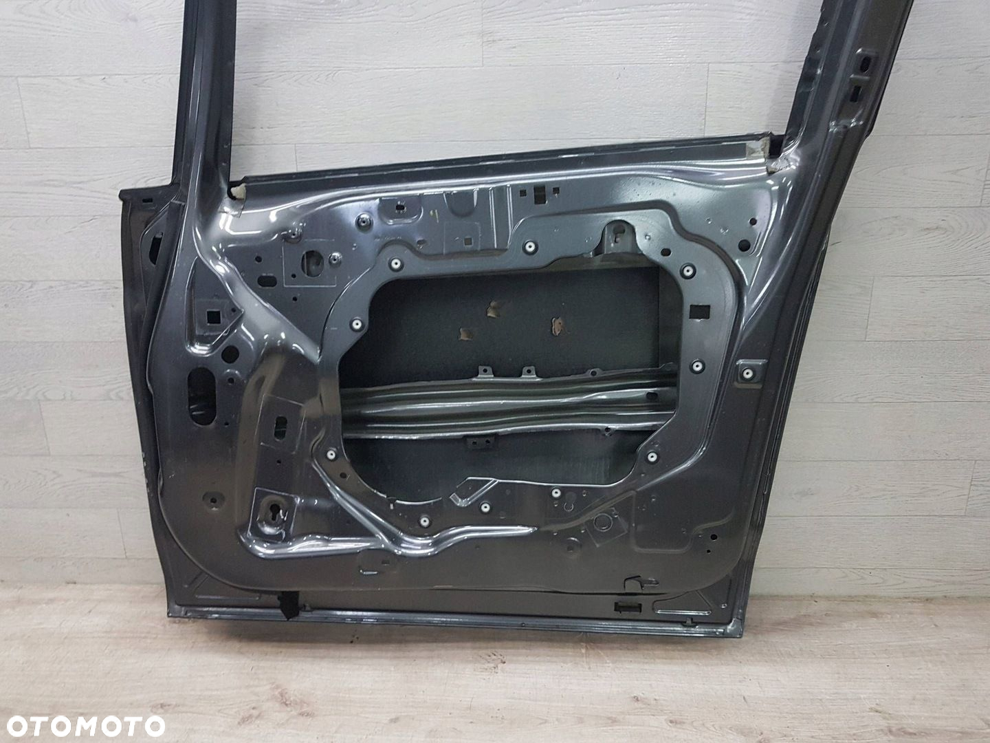 Drzwi przednie prawe Ford B-MAX AV11R20220AG - 2