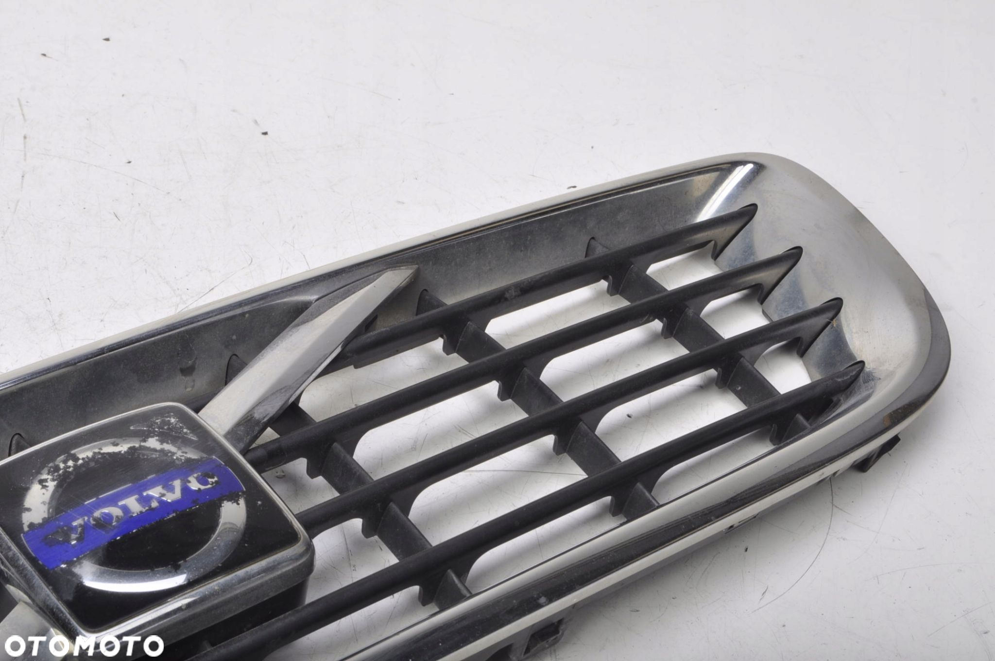 VOLVO S40 II V50 ATRAPA GRIL GRILL 30744915 - 2