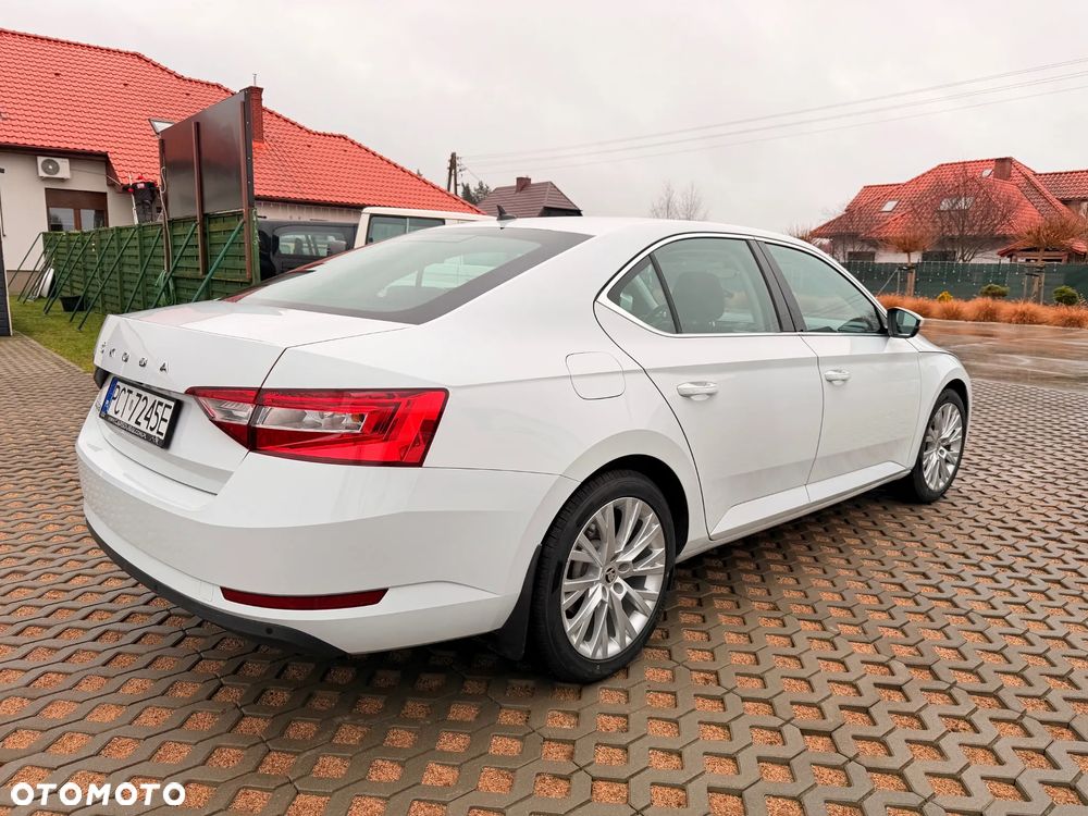 Skoda Superb 1.4 TSI ACT Ambition DSG - 4