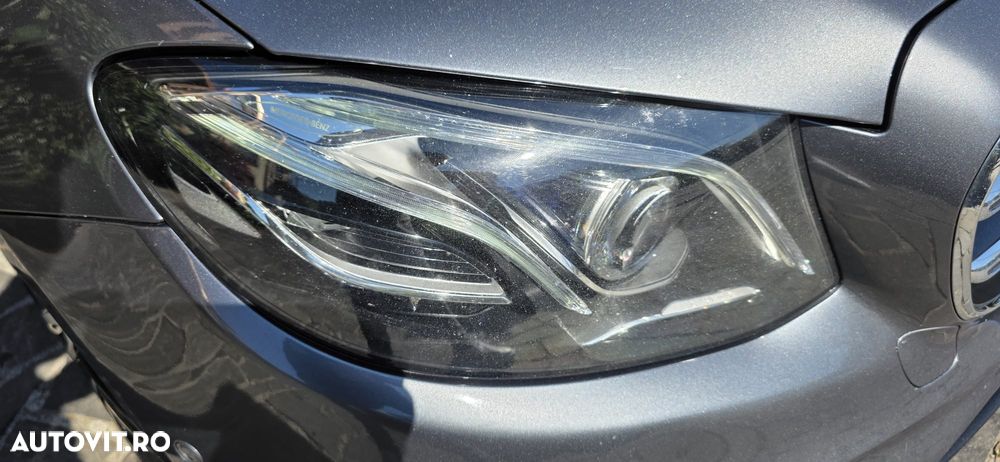 Mercedes-Benz E 220 d 4MATIC 9G-TRONIC AMG Line - 34