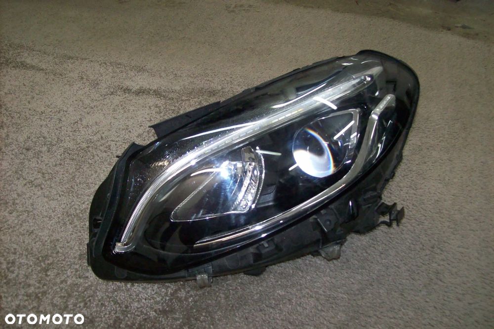 LAMPA PRZEDNIA LEWA LED EUROPA MERCEDES B KLASA LIFTW246 - 1