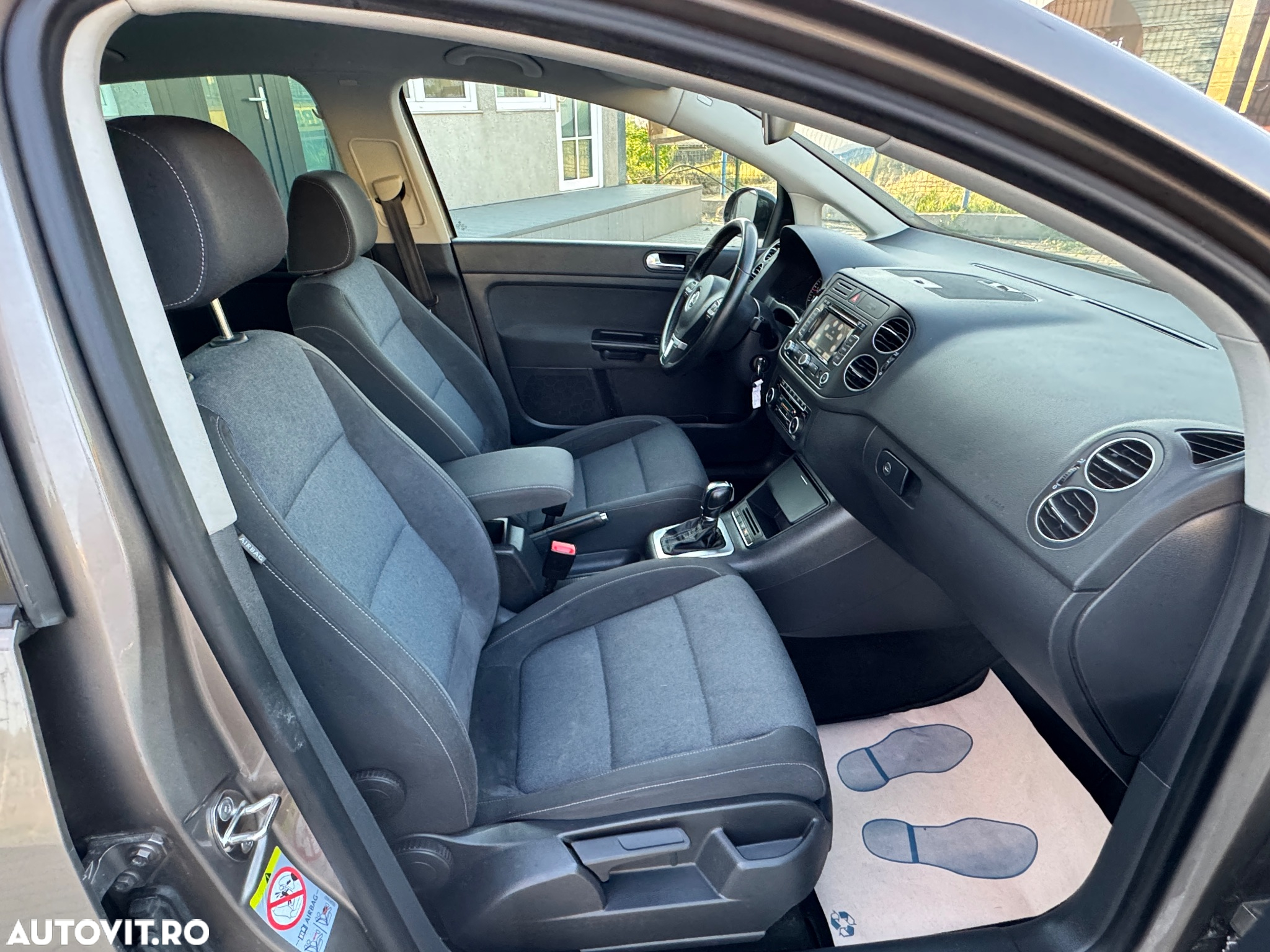 Volkswagen Golf 1.6 TDI DPF DSG MATCH - 29
