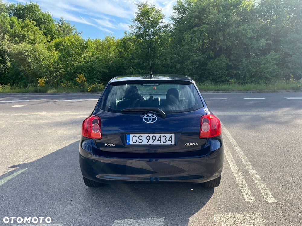 Toyota Auris 1.6 VVT-i Team - 8