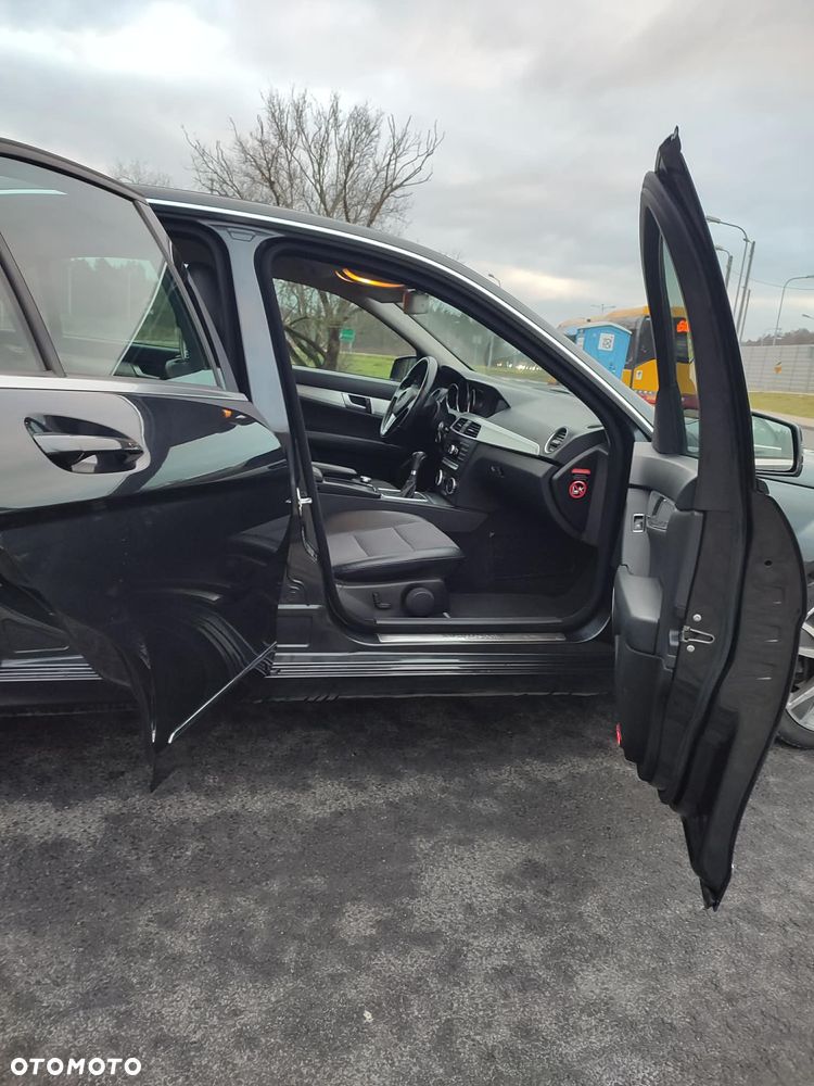 Mercedes-Benz Klasa C 200 CDI BlueEff Elegance - 9