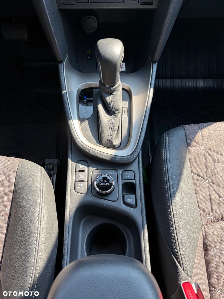 Toyota Yaris Cross Hybrid 1.5 Executive 4x4 - 16