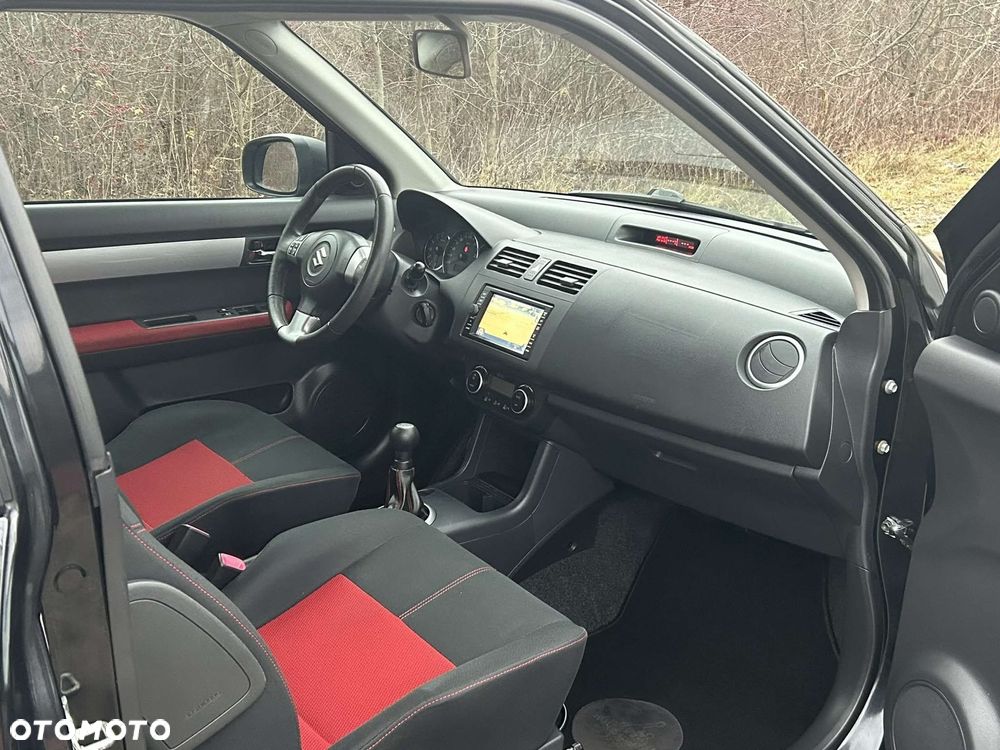 Suzuki Swift 1.6 Sport Rock am Ring - 5