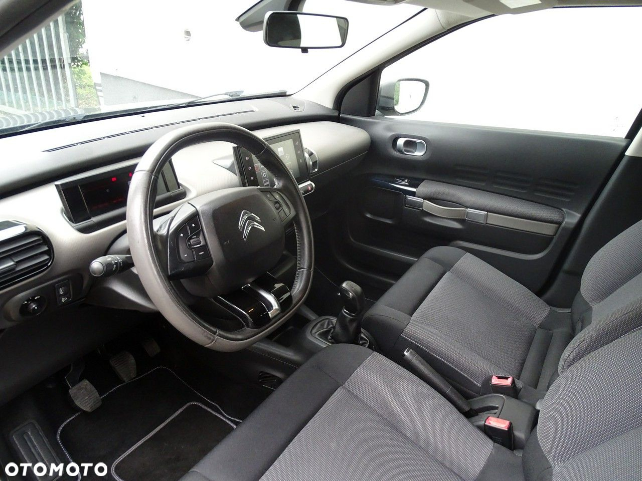 Citroën C4 Cactus - 13
