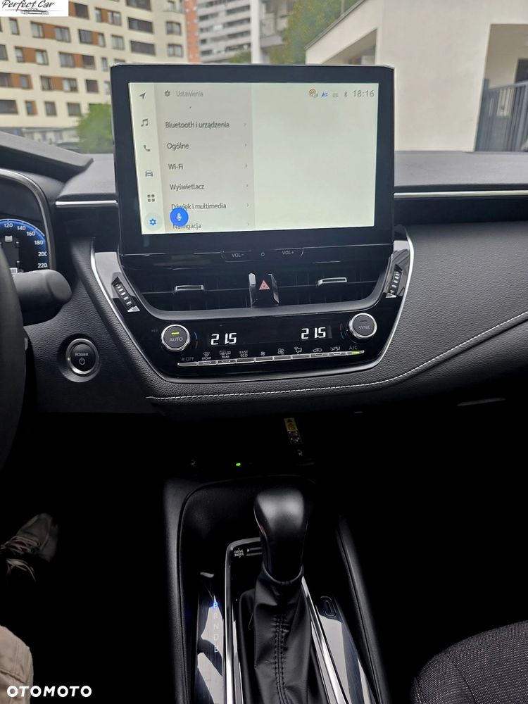 Toyota Corolla 1.8 Hybrid Comfort - 20