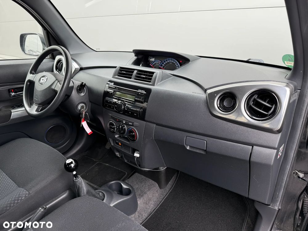 Daihatsu Materia - 28