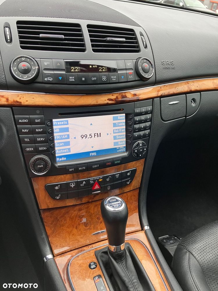 Mercedes-Benz Klasa E 63 AMG 7G-TRONIC - 19