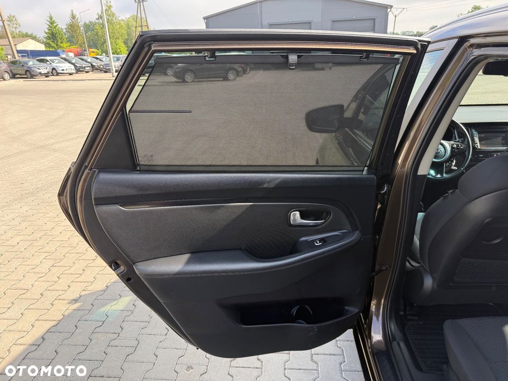 Kia Carens 1.6 GDI Dream-Team Edition - 18