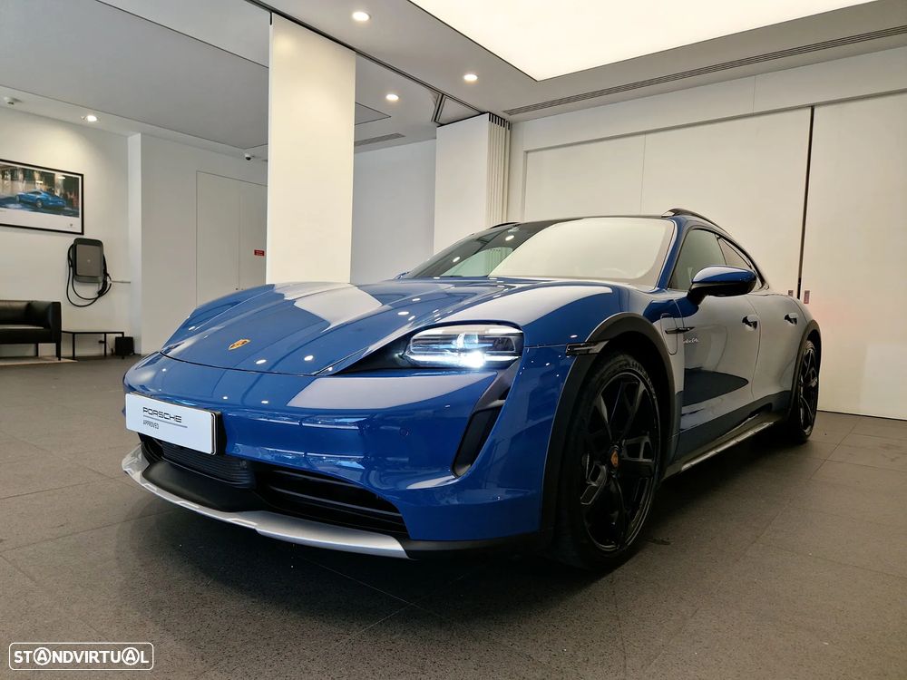 Porsche Taycan Cross Turismo