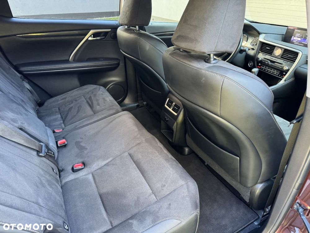 Lexus RX - 25