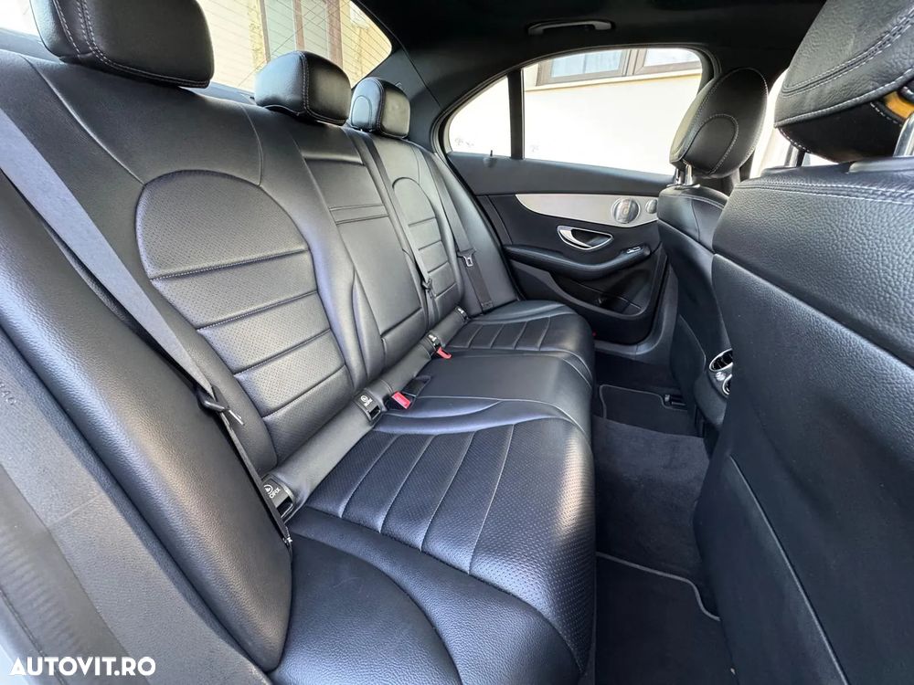 Mercedes-Benz C 300 T 9G-TRONIC - 10