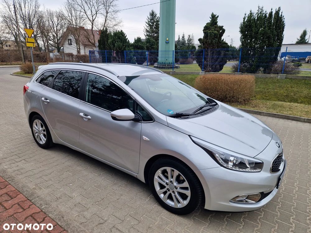 Kia Ceed 1.6 GDI L - 4