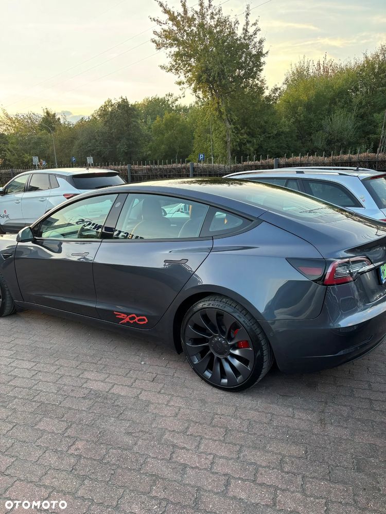 Tesla Model 3 Langstreckenbatterie Allradantrieb Dual Motor - 3