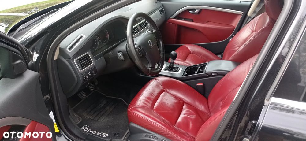 Volvo V70 2.0 - 15