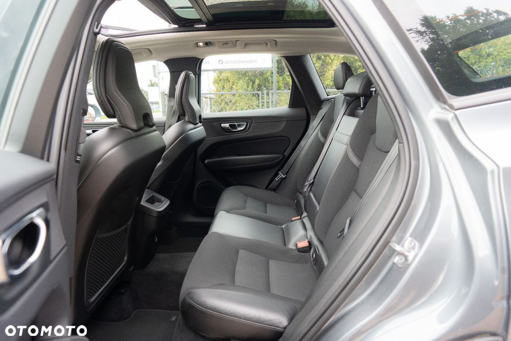 Volvo XC 60 D4 Geartronic Momentum - 21
