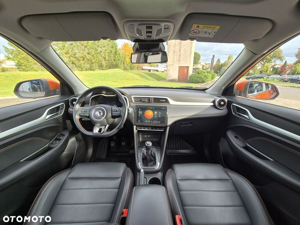 MG ZS - 13