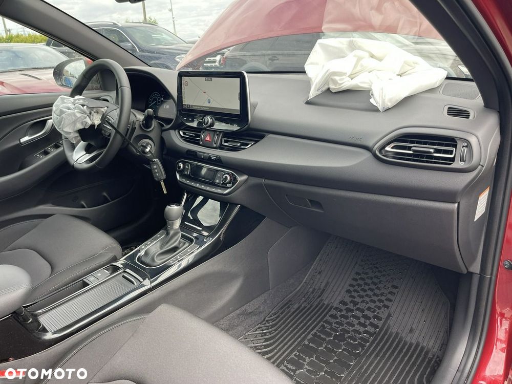 Hyundai i30 1.5 T-GDI 48V Smart Plus DCT - 11